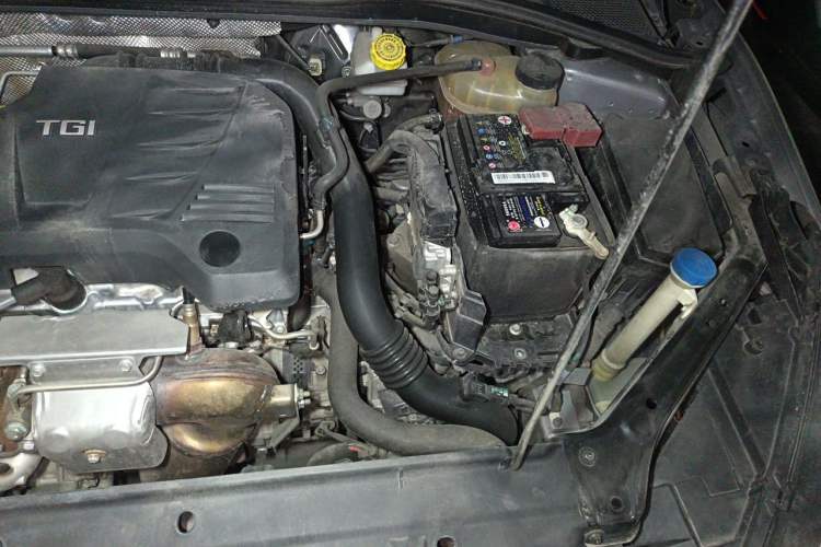 Used MG 6 2017 20T Automatic Elite Smart Connect Version China V Standard Engine Bay Left