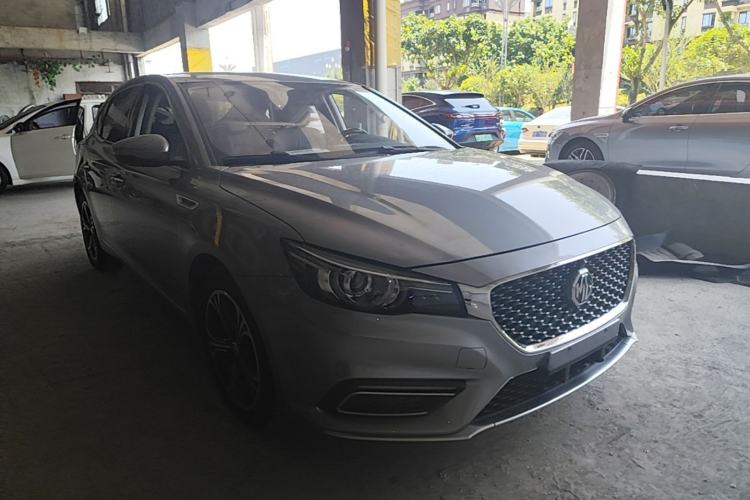 Used MG 6 2017 20T Automatic Luxury Smart Connect Version China V Standard Front Right 45 Deg