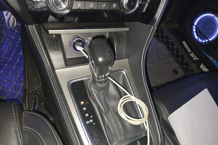 Used MG 6 2017 20T Automatic Luxury Smart Connect Version China V Standard Gear Lever