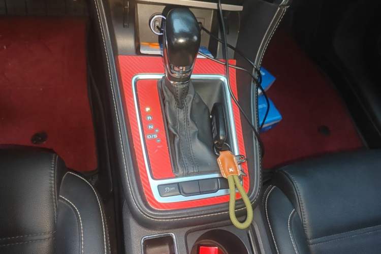 Used MG 6 2017 20T Automatic Luxury Smart Connect Version China V Standard Gear Lever