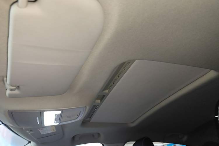 Used MG 6 2017 20T Automatic Luxury Smart Connect Version China V Standard Headliner