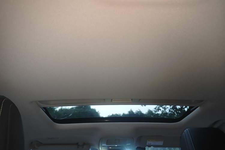 Used MG 6 2017 20T Automatic Luxury Smart Connect Version China V Standard Headliner