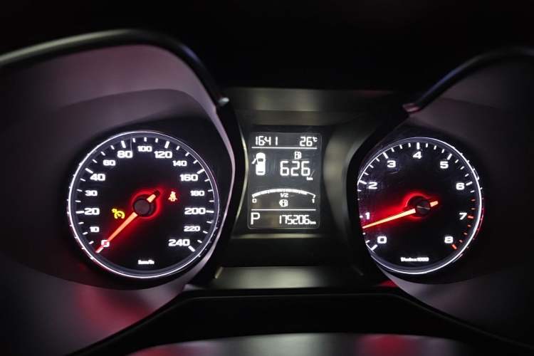 Used MG 6 2017 20T Automatic Luxury Smart Connect Version China V Standard Instrument Cluster