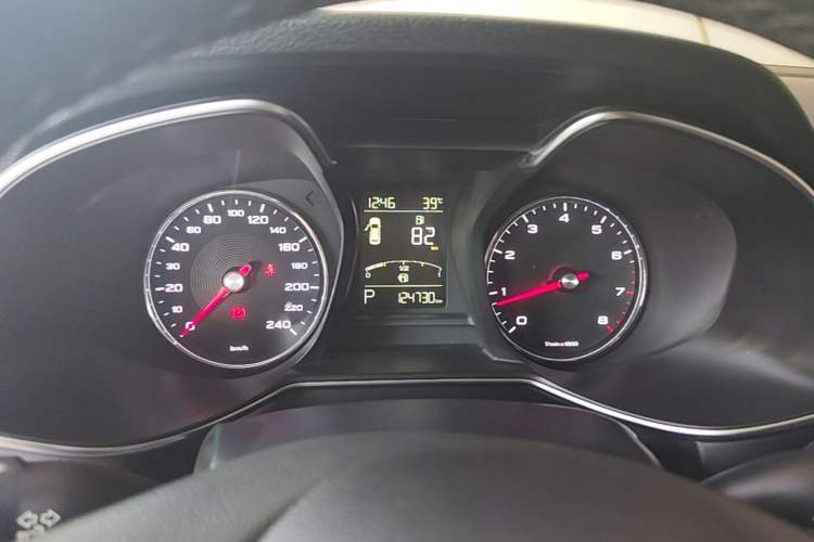 Used MG 6 2017 20T Automatic Luxury Smart Connect Version China V Standard Instrument Cluster