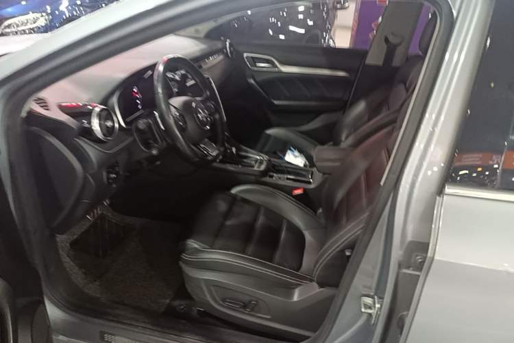 Used MG 6 2017 20T Automatic Luxury Smart Connect Version China V Standard Left Front Seat