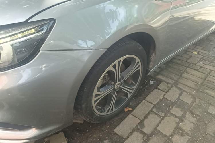 Used MG 6 2017 20T Automatic Luxury Smart Connect Version China V Standard Left Front Wheel Hub