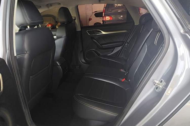 Used MG 6 2017 20T Automatic Luxury Smart Connect Version China V Standard Left Rear Seat