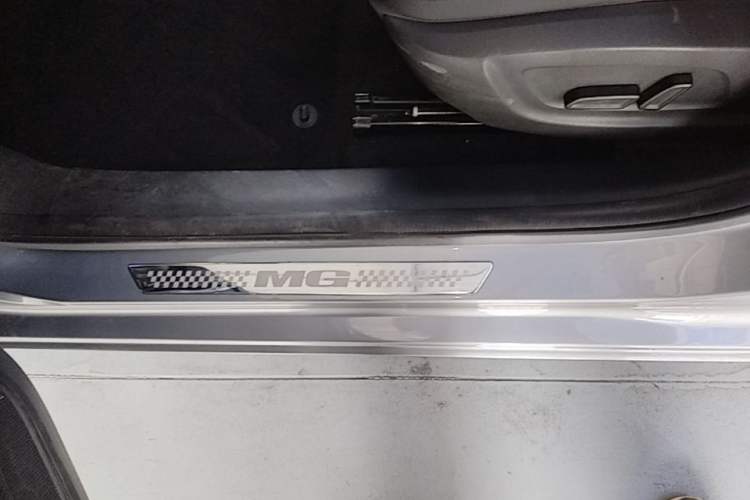 Used MG 6 2017 20T Automatic Luxury Smart Connect Version China V Standard Left Side Sill