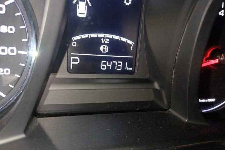 Used MG 6 2017 20T Automatic Elite Smart Connect Version China V Standard Odometer Close Up