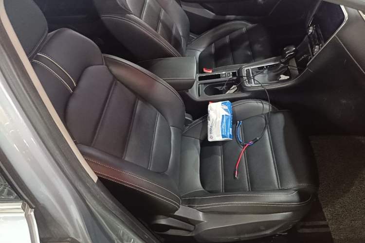 Used MG 6 2017 20T Automatic Luxury Smart Connect Version China V Standard Right Front Seat
