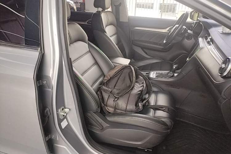 Used MG 6 2017 20T Automatic Luxury Smart Connect Version China V Standard Right Front Seat