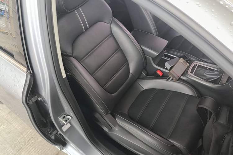 Used MG 6 2017 20T Automatic Luxury Smart Connect Version China V Standard Right Front Seat