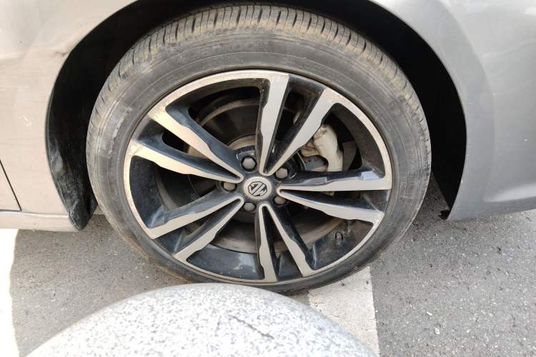 Used MG 6 2017 20T Automatic Trophy Prestige Internet Edition China V Standard Right Front Wheel Hub