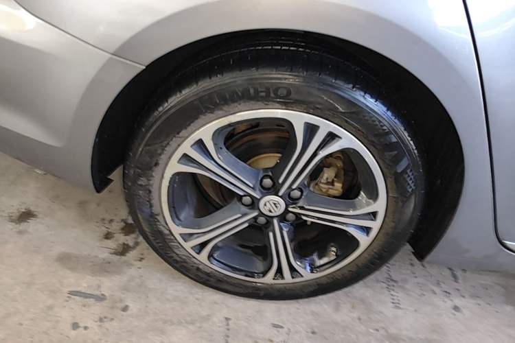 Used MG 6 2017 20T Automatic Luxury Smart Connect Version China V Standard Right Rear Wheel Hub