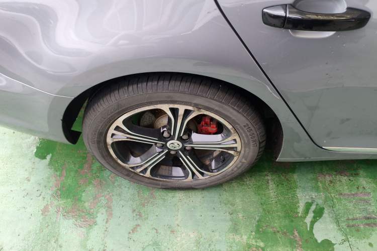 Used MG 6 2017 20T Automatic Luxury Smart Connect Version China V Standard Right Rear Wheel Hub