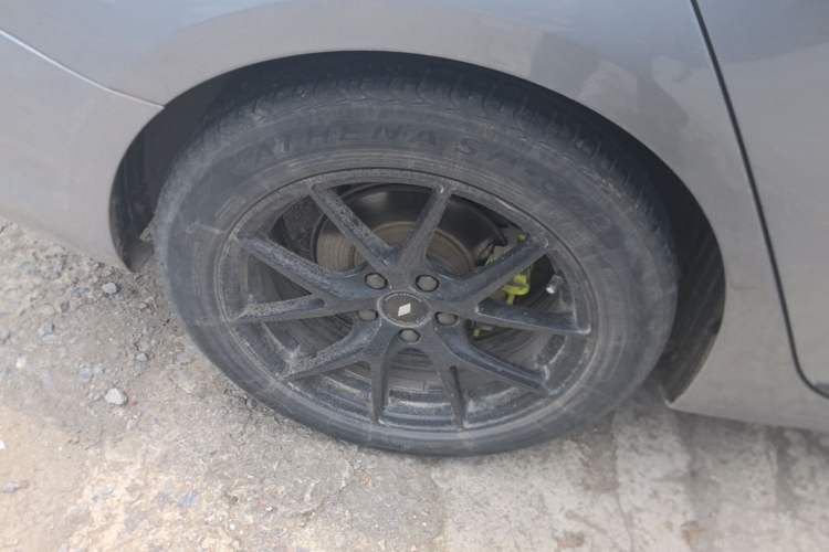 Used MG 6 2017 20T Automatic Luxury Smart Connect Version China V Standard Right Rear Wheel Hub