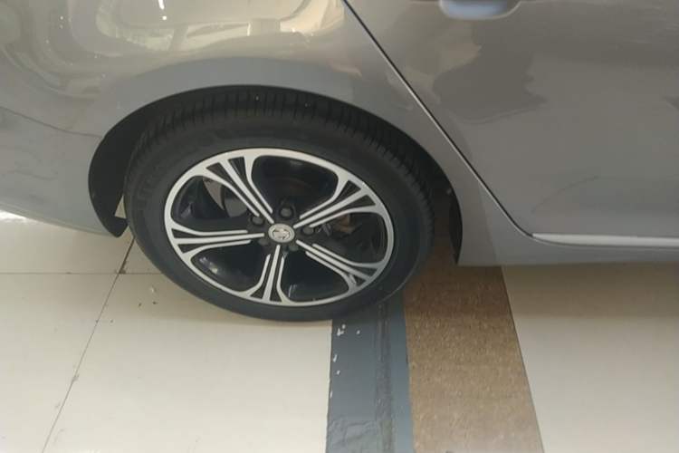 Used MG 6 2017 20T Automatic Luxury Smart Connect Version China V Standard Right Rear Wheel Hub