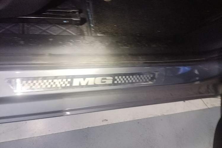 Used MG 6 2017 20T Automatic Trophy Prestige Internet Edition China V Standard Right Side Sill