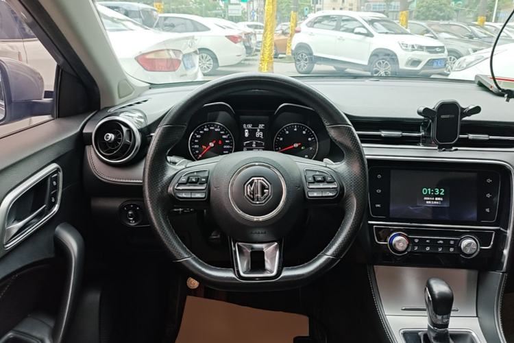 Used MG 6 2017 20T Automatic Luxury Smart Connect Version China V Standard Steering Wheel