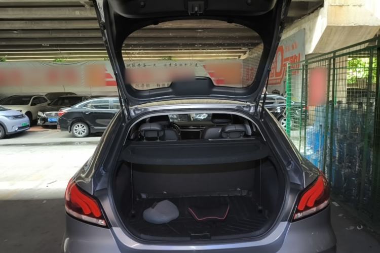 Used MG 6 2017 20T Automatic Luxury Smart Connect Version China V Standard Trunk
