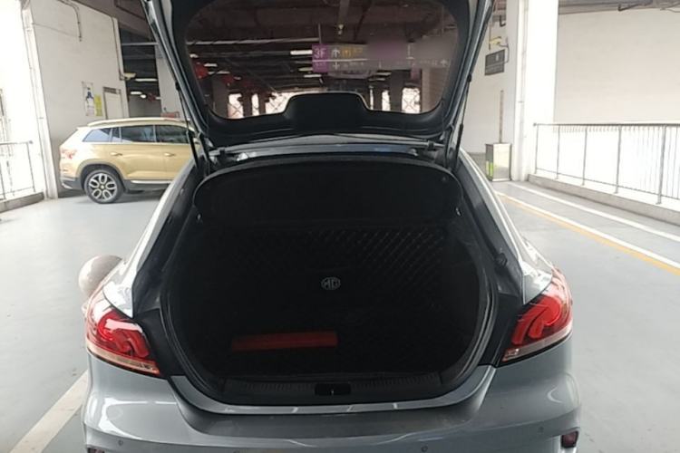 Used MG 6 2017 20T Automatic Luxury Smart Connect Version China V Standard Trunk