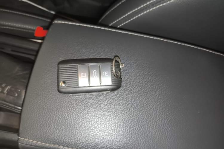 Used MG 6 2017 20T Automatic Luxury Smart Connect Version China V Standard Vehicle Key