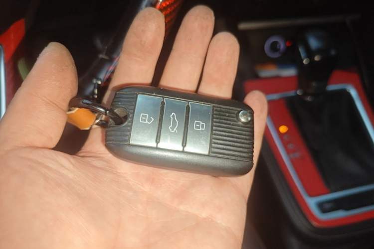 Used MG 6 2017 20T Automatic Luxury Smart Connect Version China V Standard Vehicle Key