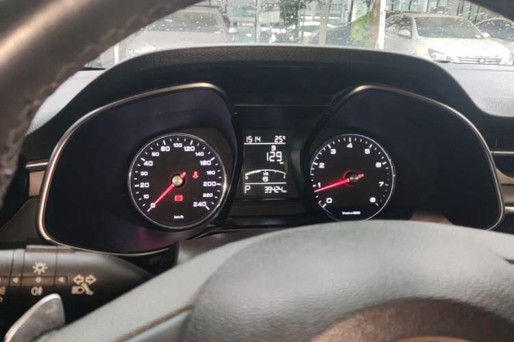 Used MG 6 2017 20T Automatic Luxury Smart Connect Version China V Standard Instrument Cluster