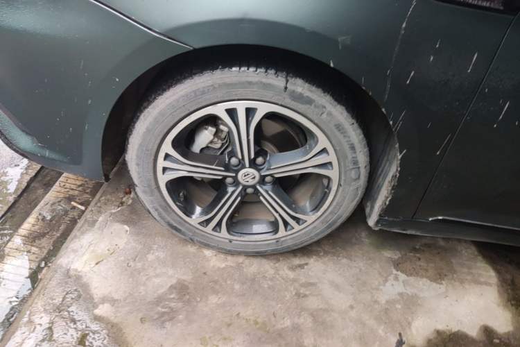 Used MG 6 2017 20T Automatic Luxury Smart Connect Version China V Standard Left Front Wheel Hub