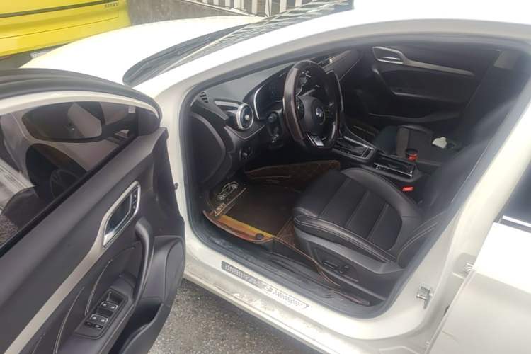 Used MG 6 2017 20T Automatic Luxury Smart Connect Version China V Standard Driver Seat