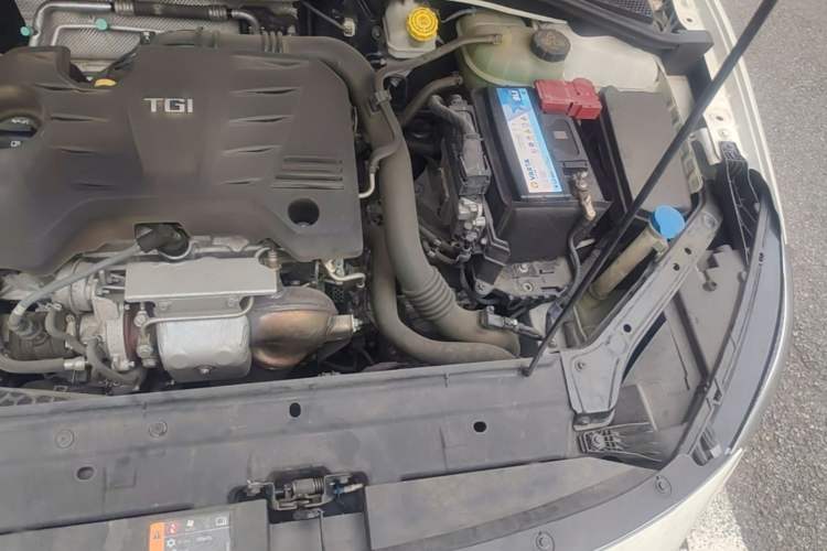 Used MG 6 2017 20T Automatic Luxury Smart Connect Version China V Standard Engine Bay Left