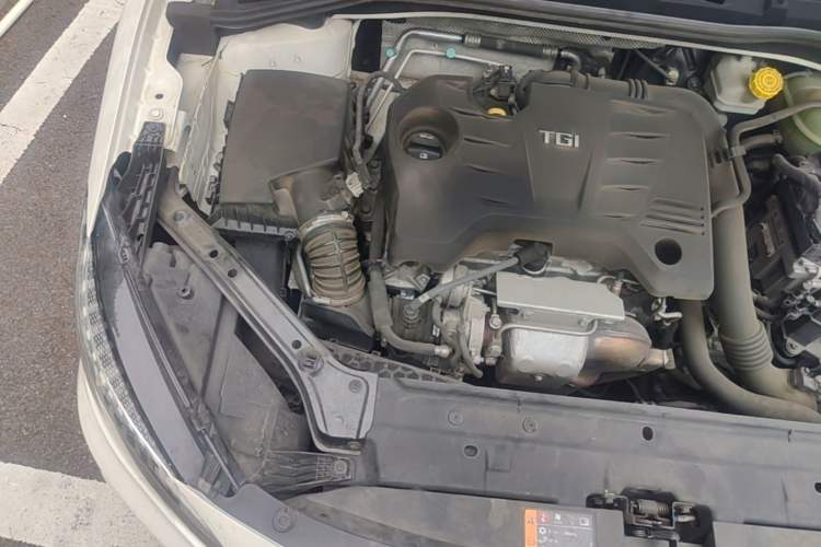 Used MG 6 2017 20T Automatic Luxury Smart Connect Version China V Standard Engine Bay Right