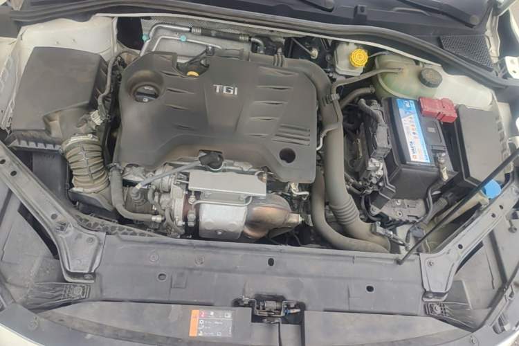 Used MG 6 2017 20T Automatic Luxury Smart Connect Version China V Standard Engine Bay