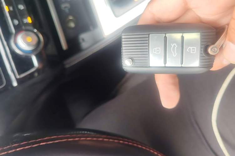 Used MG 6 2017 20T Automatic Luxury Smart Connect Version China V Standard Vehicle Key