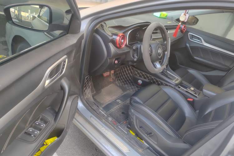 Used MG 6 2017 20T Automatic Luxury Smart Connect Version China V Standard Driver Seat