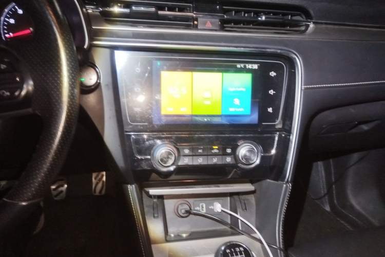 Used MG 6 2017 20T Manual Luxury Smart Connect Version China V Standard Audio And AC Panel
