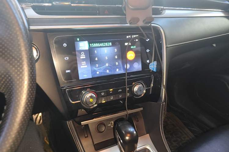 Used MG 6 2017 20T Automatic Luxury Smart Connect Version China V Standard Audio And AC Panel