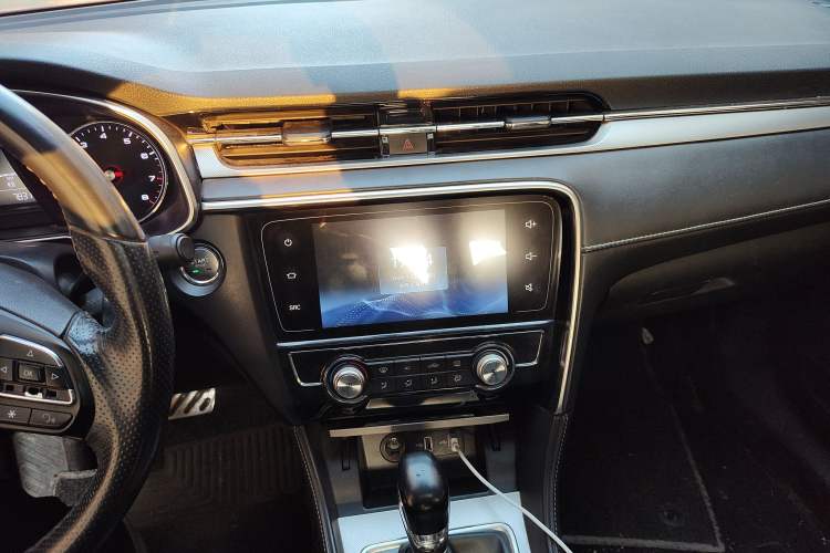 Used MG 6 2017 20T Automatic Luxury Smart Connect Version China V Standard Audio And AC Panel