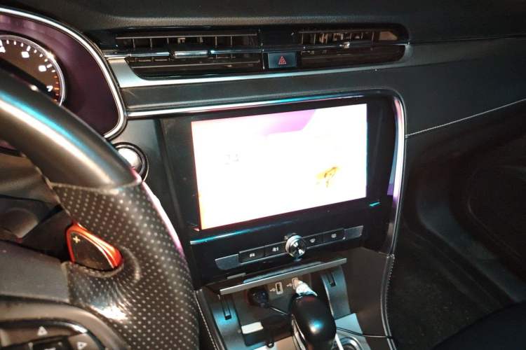 Used MG 6 2017 20T Automatic Prestige Internet Edition China V Standard Audio And AC Panel