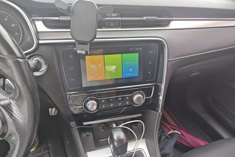 Used MG 6 2017 20T Automatic Luxury Smart Connect Version China V Standard Audio And AC Panel
