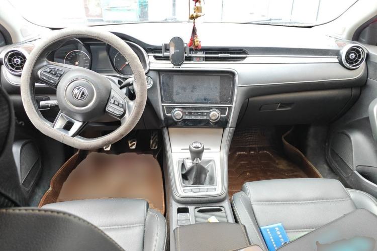 Used MG 6 2017 20T Manual Luxury Smart Connect Version China V Standard Center Console