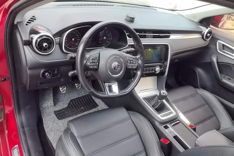 Used MG 6 2017 20T Manual Luxury Smart Connect Version China V Standard Center Console