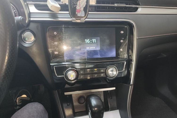 Used MG 6 2017 20T Automatic Elite Smart Connect Version China V Standard Center Console