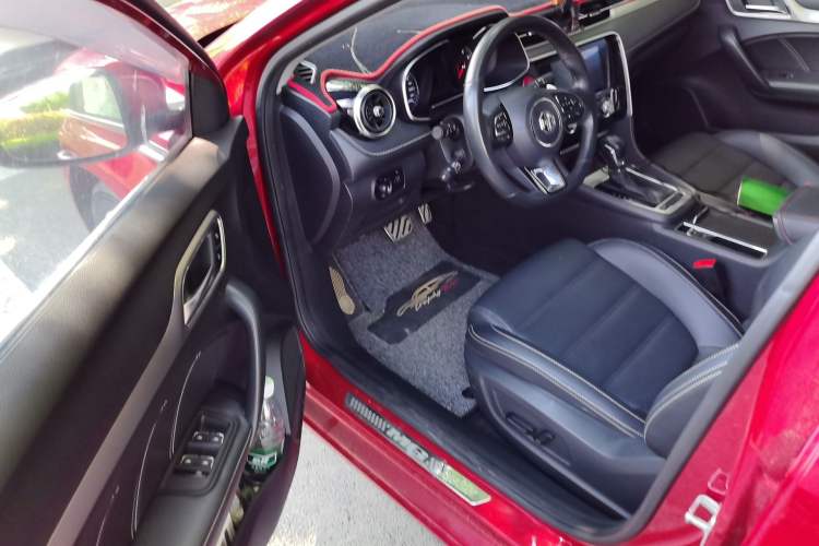Used MG 6 2017 20T Automatic Luxury Smart Connect Version China V Standard Driver Seat