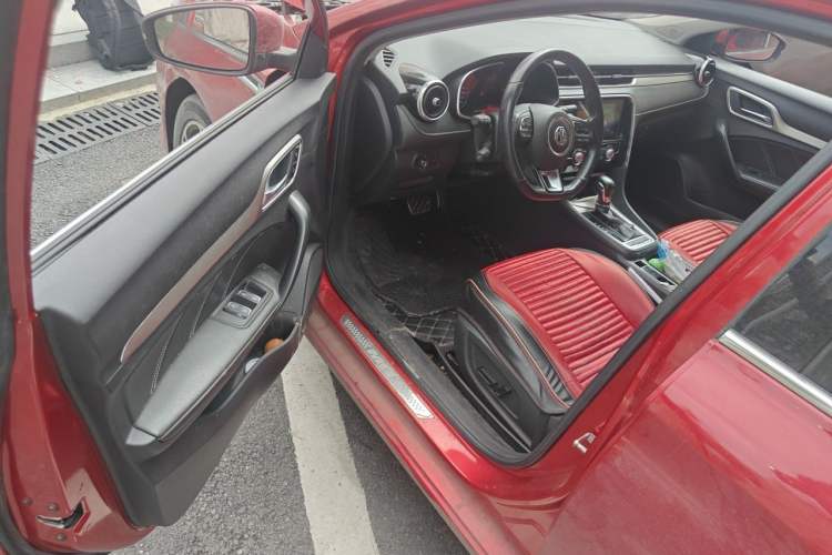 Used MG 6 2017 20T Automatic Luxury Smart Connect Version China V Standard Driver Seat