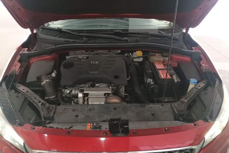 Used MG 6 2017 20T Automatic Luxury Smart Connect Version China V Standard Engine Bay