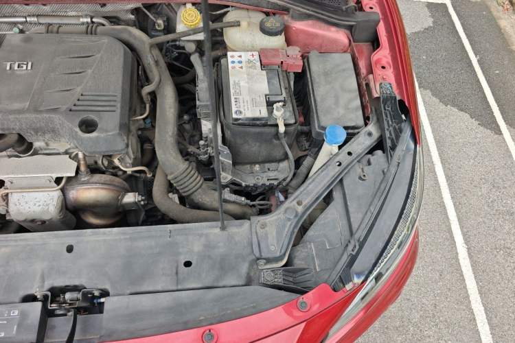 Used MG 6 2017 20T Automatic Elite Smart Connect Version China V Standard Engine Bay Left