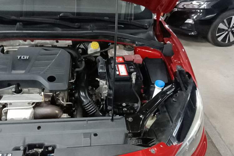 Used MG 6 2017 20T Automatic Luxury Smart Connect Version China V Standard Engine Bay Left