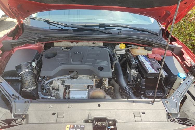 Used MG 6 2017 20T Automatic Luxury Smart Connect Version China V Standard Engine Bay
