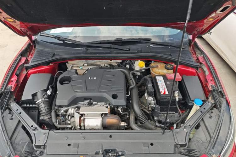 Used MG 6 2017 20T Automatic Luxury Smart Connect Version China V Standard Engine Bay